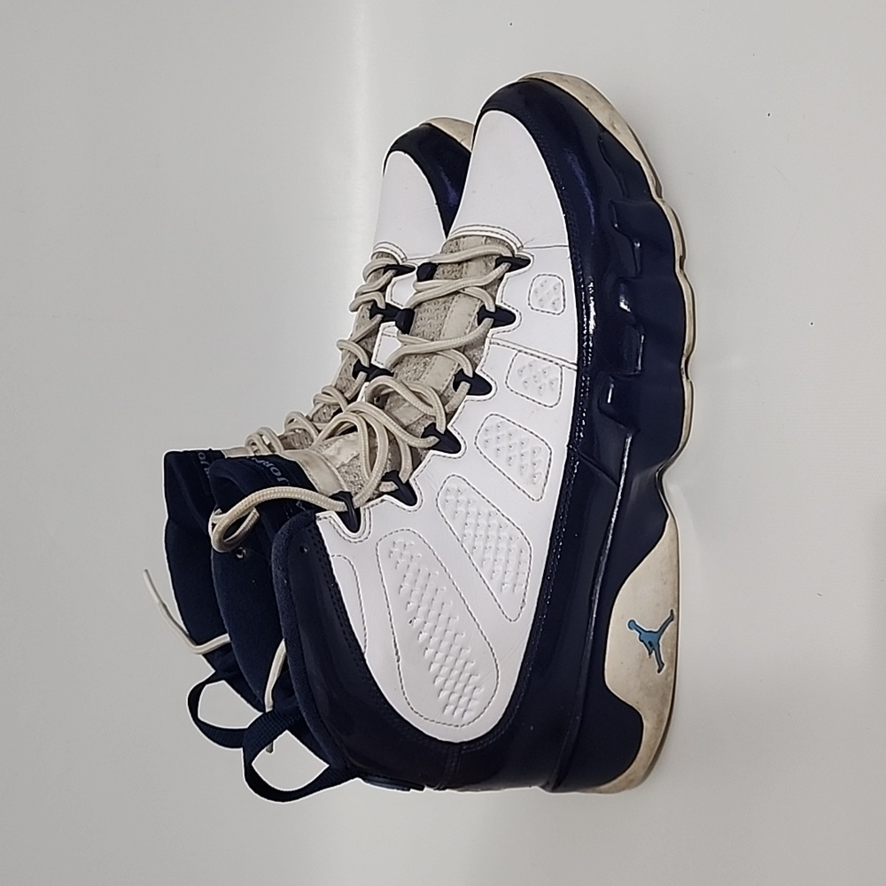 Air Jordan 9